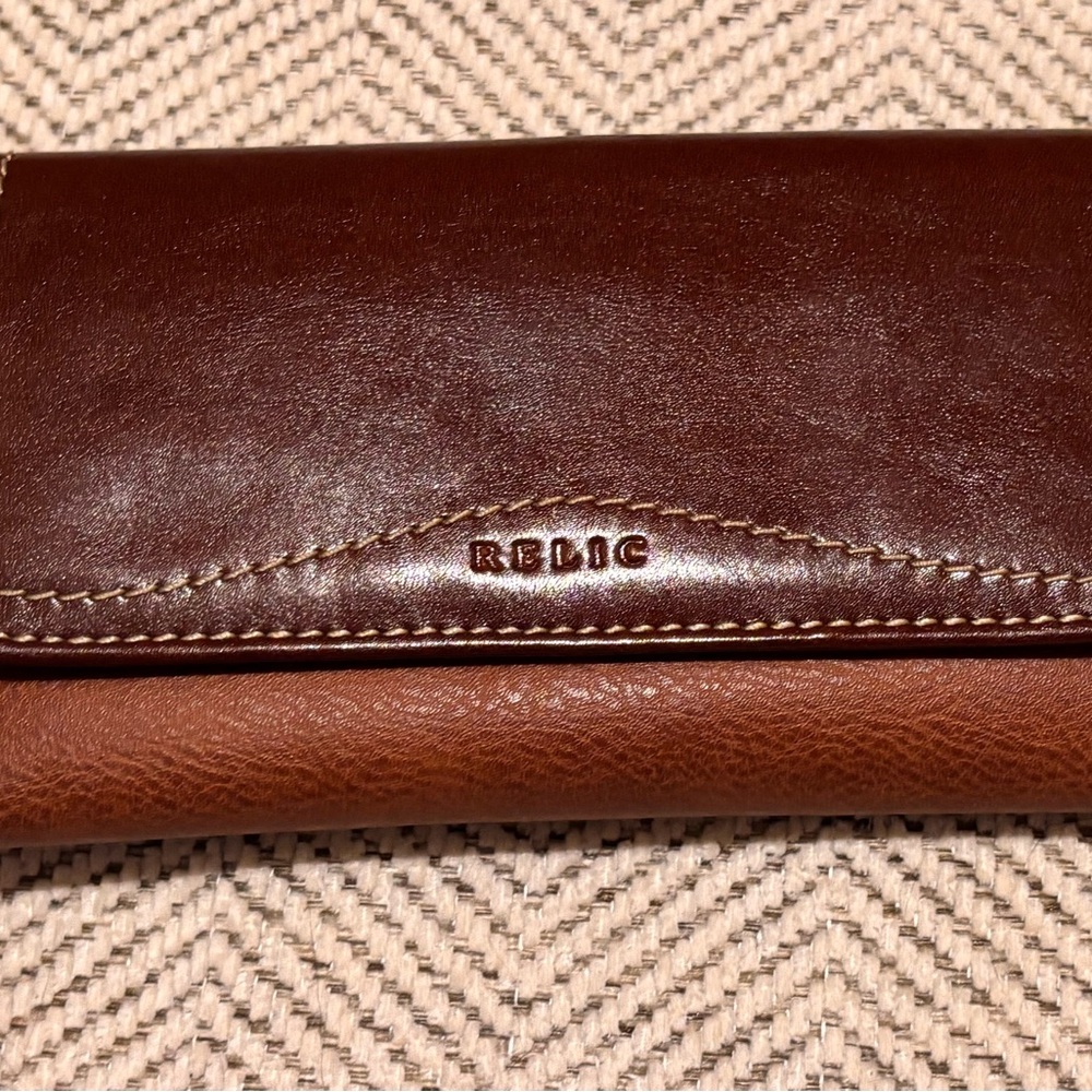 Relic Rich Brown Leather Wallet